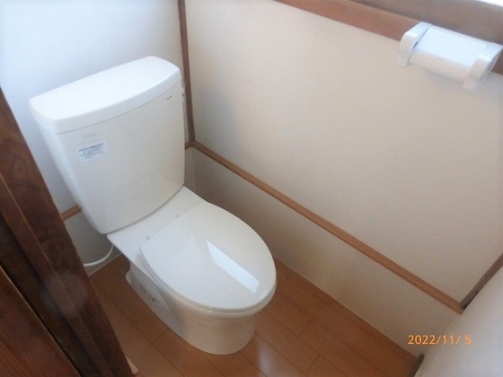 藤原光町1丁目貸家