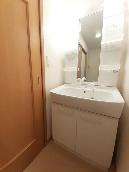 グリーン・コート 幸 B