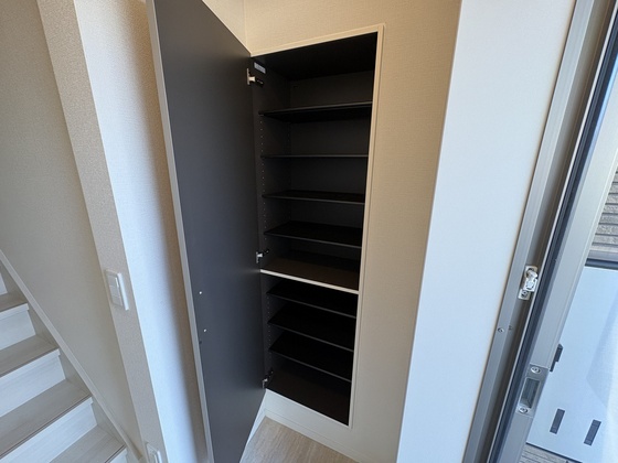 ピコットプレイス