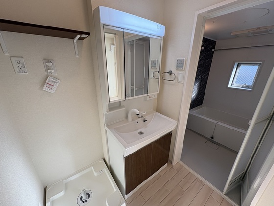 ピコットプレイス