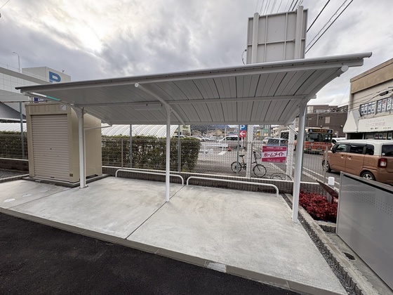 ピコットプレイス