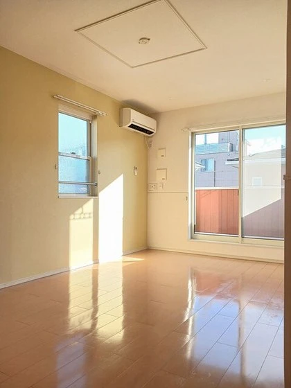 ソレイユイズミ A