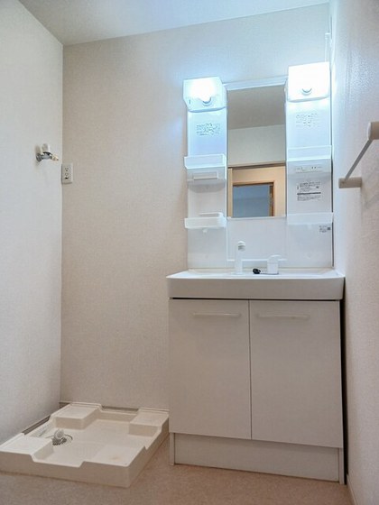 ソレイユイズミ A