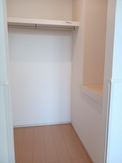 ソレイユイズミ A