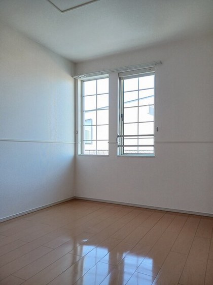 ソレイユイズミ A