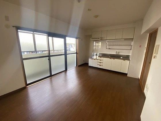 グリーン・ドエル鶴江