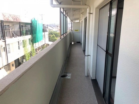 グリーン・ドエル鶴江