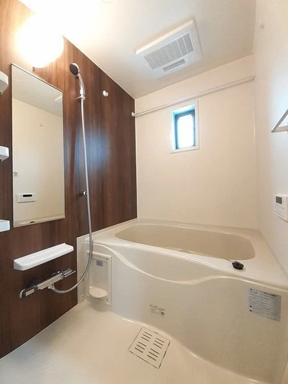 レトワール あかいわ