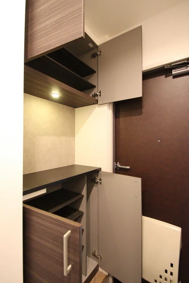 クレストパレス B棟