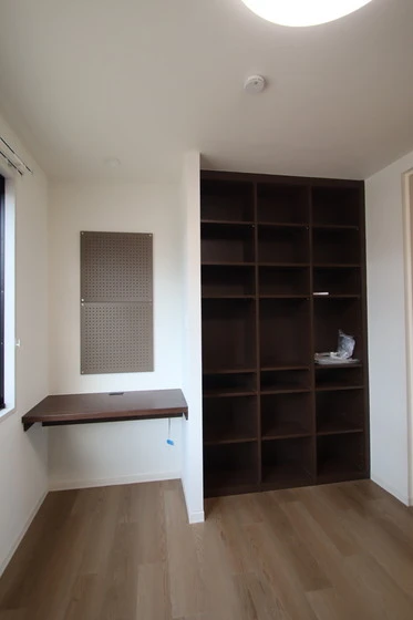 クレストパレス B棟