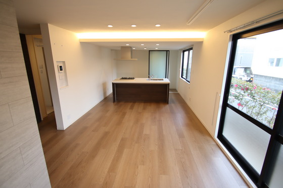 クレストパレス B棟