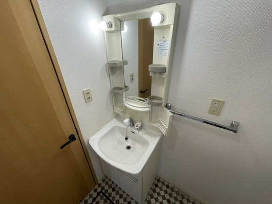 ティエラ己斐上AB A棟