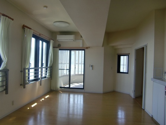 レアルマーレ 望厳荘