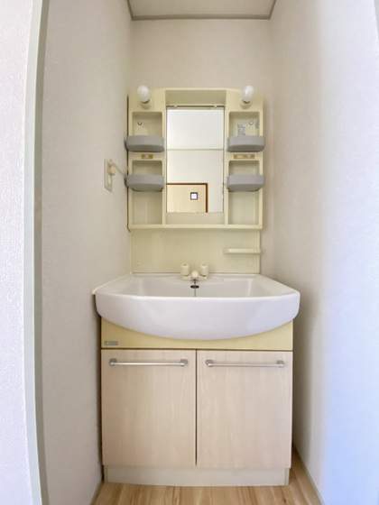 ネオハイツ沖野A棟