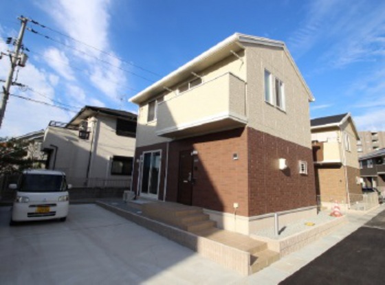 イル ヴィラージュ D棟