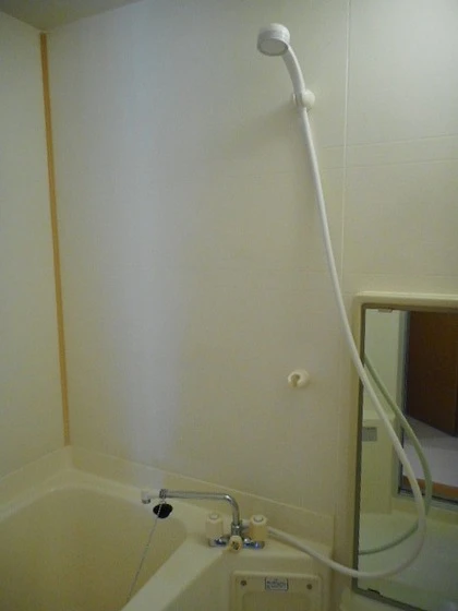 ヴィラフローラE