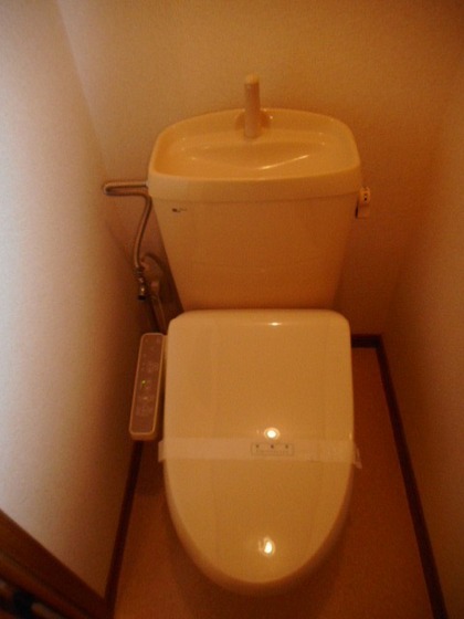 ヴィラフローラE