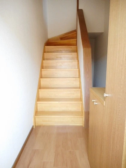 ヴィラフローラE