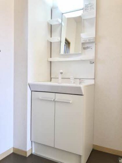 エッセ・ナイガイ A棟