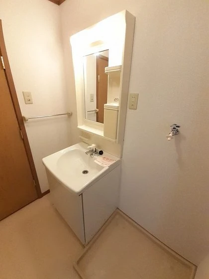 サニーレジデンスA