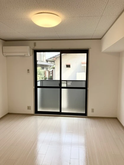 セジュールアレイ A棟