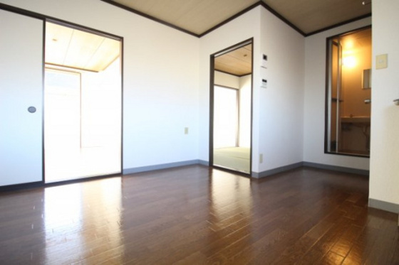 グリーンコーポB棟