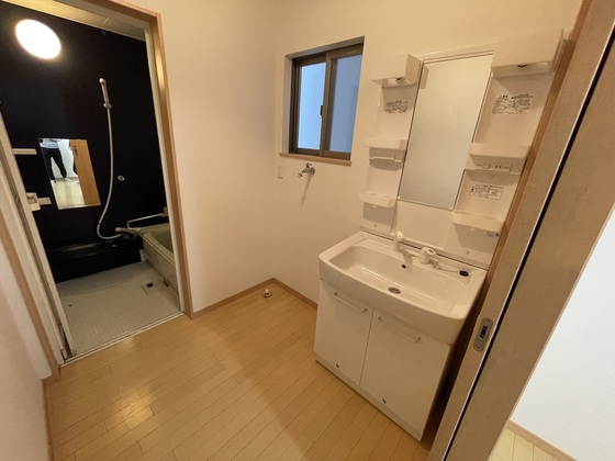 ビーズステージ伴 B棟