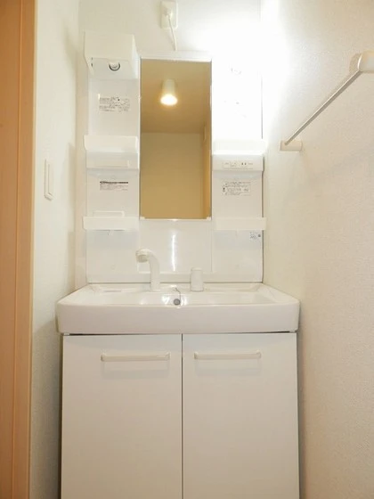 リバーサイド真倉 E