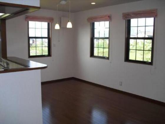 ネオポリス 細井邸