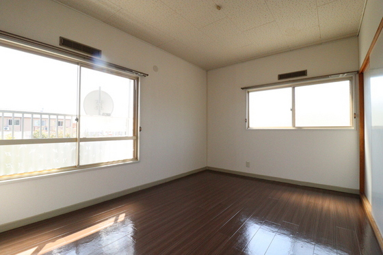 ネオポリス 中島邸