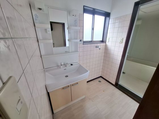 中野2丁目13戸建