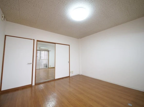 メゾンドいづみ