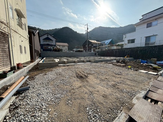 カーリー・ダダン元町