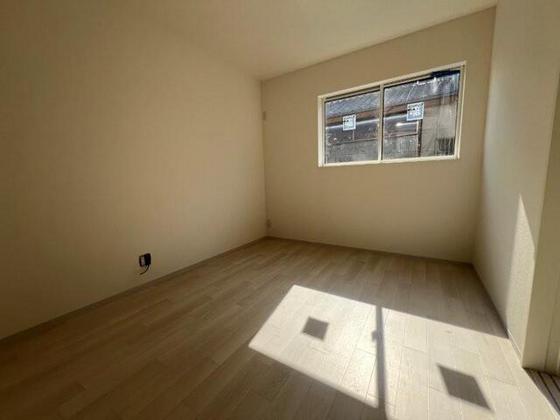 アマン・リョウ