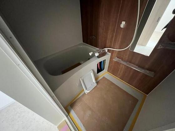 アマン・リョウ