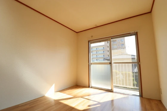 グリーンハイツ新福 F棟