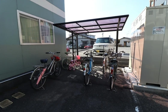 グリーンハイツ新福 F棟