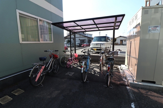 グリーンハイツ新福 F棟