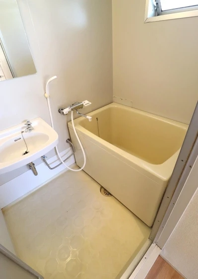 グリーンハイツ新福 F棟