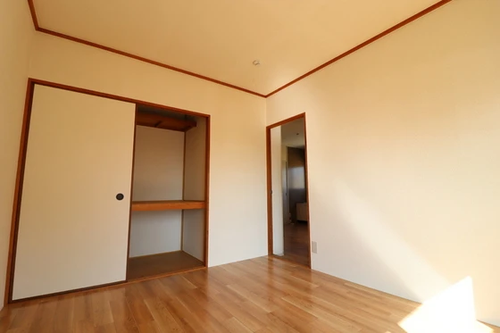 グリーンハイツ新福 F棟