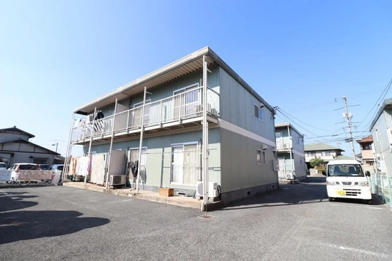 グリーンハイツ新福 F棟