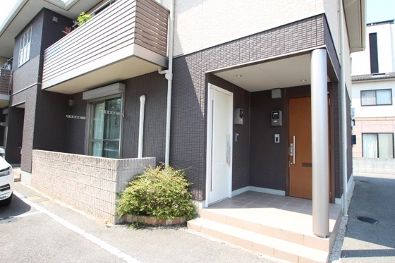 ヴィラーチェ B棟