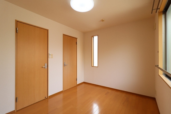 リースランド今 A棟