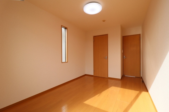 リースランド今 A棟