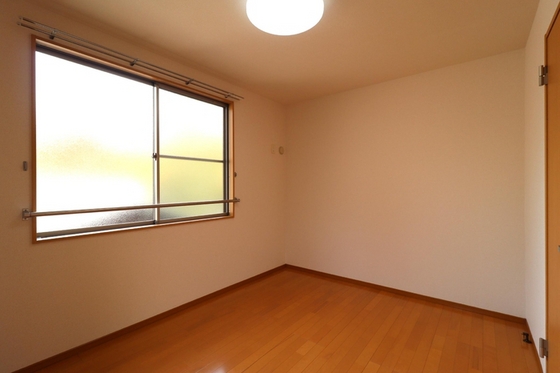 リースランド今 A棟