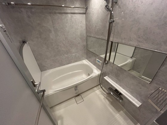 ザ・ライオンズ横川