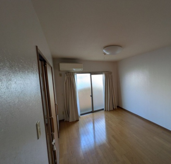 アスティ学南町