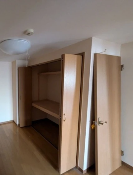 アスティ学南町