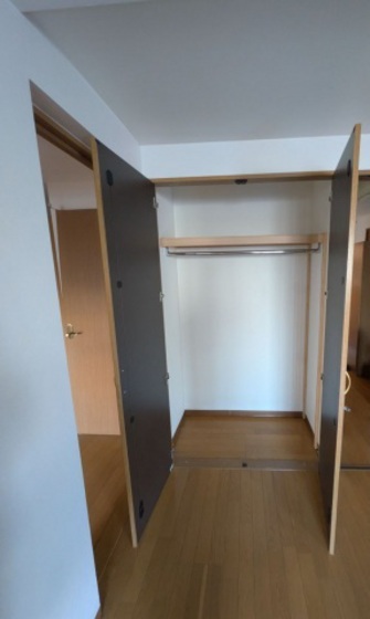 アスティ学南町