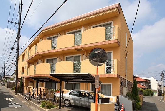 アスティ学南町